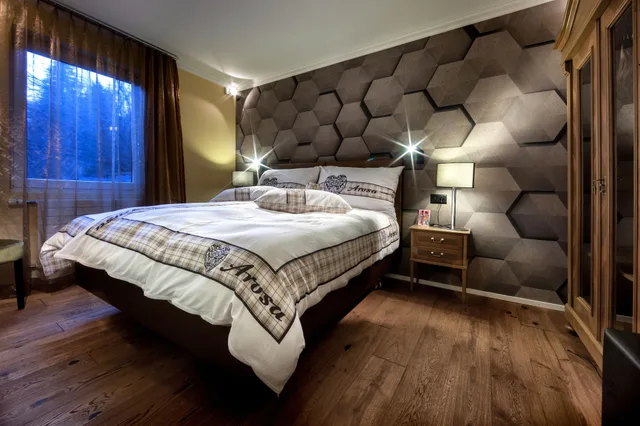 غرفة قياسية بسرير كوين، Home Hotel Arosa 2/5