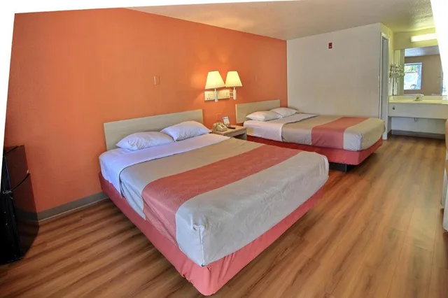 غرفة بسريرين مزدوجين، Motel6 Salina, KS 4/10
