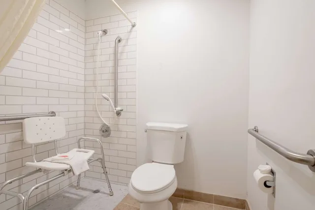 غرفة بسريرين كوين لذوي الإعاقة، Econo Lodge Cortez near Mesa Verde 3/9