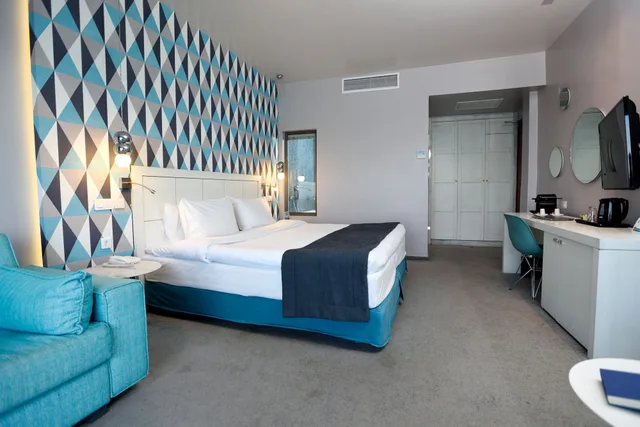 Suite, Sea Front, Golden Star City Resort 2/8