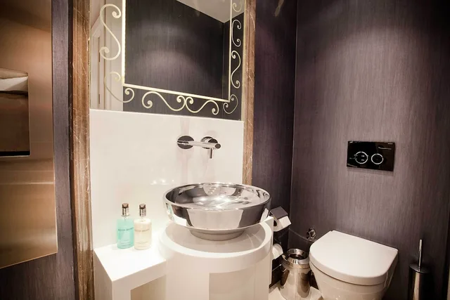 غرفة كلوب بسرير مزدوج، La Villa Hotel 2/3