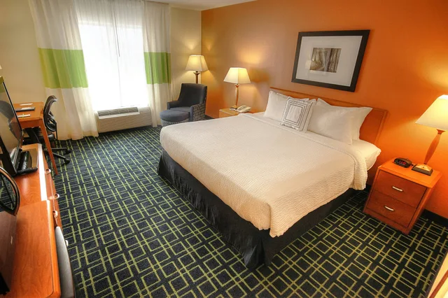 غرفة بسرير كينج، Fairfield Inn Suites By Marriott Mt Vernon Rend Lake 1/3