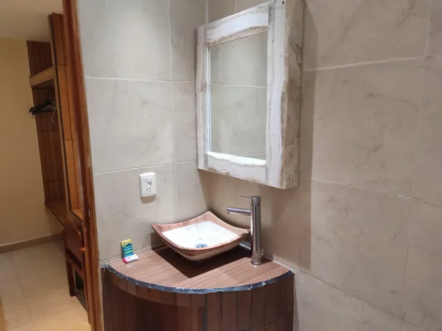 Standard, Hotel Ashly 7/10