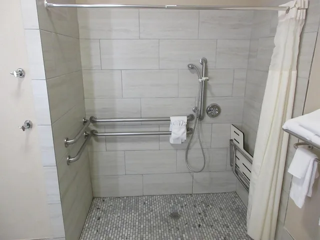 غرفة قياسية بسرير كينج لذوي الإعاقة، Best Western Decatur Inn 1/1