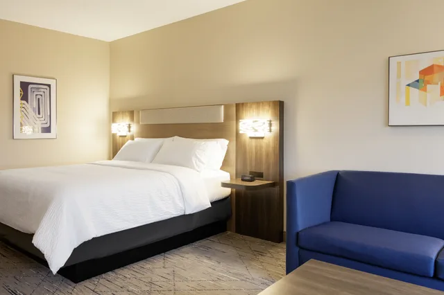 جناح بسرير كينج، Holiday Inn Express Hotel Amp Suites Oak Ridge 2/4