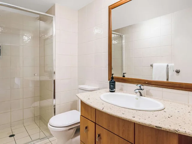 2 Bedrooms, Ocean، Mantra Coolangatta Beach 2/2