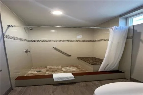غرفة بسرير كينج، Motel6 Pico Rivera, CA - Los Angeles 2/2