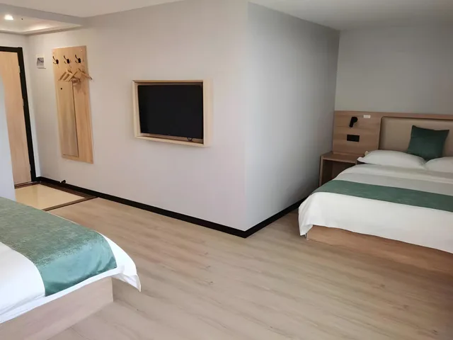 غرفة عائلية بسرير كينج وسرير كوين، Greentree Inn Anhui Hefei Bozhou Road Jindi Building Business Hotel 2/2