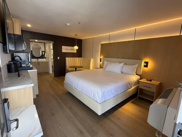 جناح بسرير كينج، MainStay Suites Victorville - Hesperia 1/2