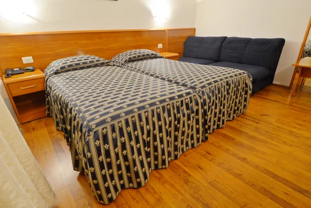 Room, Double Bed, Lateral Side Sea View، Villa Letan 3/6