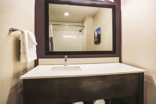 جناح بسرير كينج بإطلالة على الجبل، La Quinta Inn & Suites By Wyndham La Verkin-Gateway To Zion 7/9