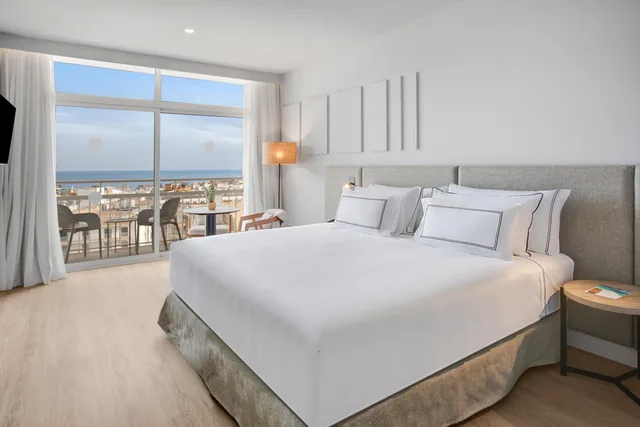 جناح غراند بسرير كينج بإطلالة على البحر، Melia Lloret De Mar 1/7