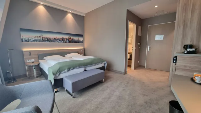 Superior, Double or Twin Bed, Hotel Panorama Hamburg-Harburg 4/6