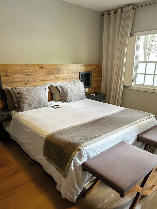 غرفة بريميير بسرير كينج بحوض جاكوزي، Pousada Villa Alferes 1/5