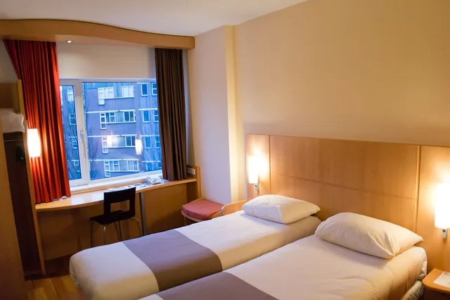 غرفة قياسية بسريرين منفصلين، IBIS LEIDEN CENTRE 2/10