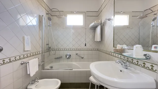 غرفة بانورامية بسريرين منفصلين، Hotel Villa Di Sorrento 1/1