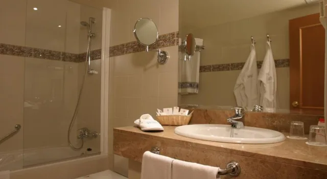 غرفة سوبيريور بسرير مزدوج أو سريرين منفصلين، Hotel Guitart Central Park Aqua Resort 2/2