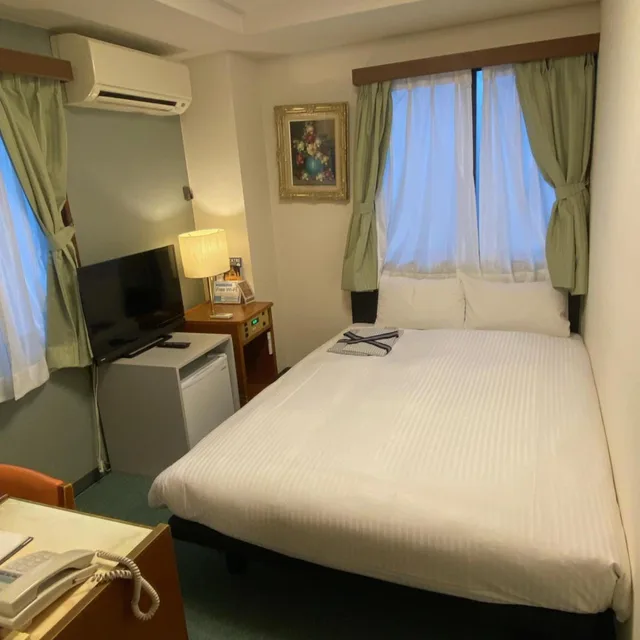 غرفة بسرير نصف مزدوج للمدخنين، Hotel Tateshina 1/3