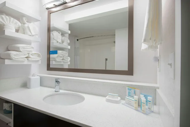غرفة بسريرين كوين، Hampton Inn And Suites Atlanta Galleria 4/5