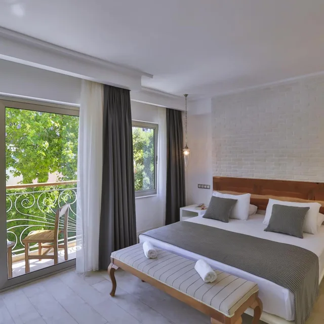Deluxe, Double Bed, Balcony, Arnna Hotel 2/10