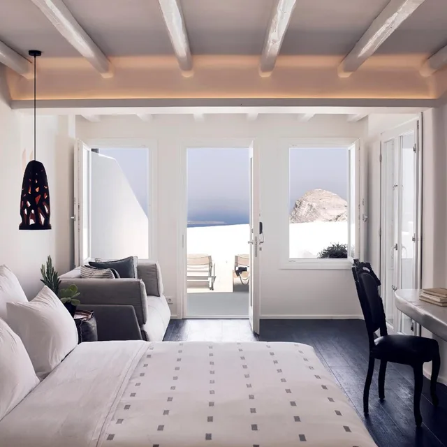 جناح شهر العسل غراند بمسبح خاص، CAVO TAGOO SANTORINI 2/4