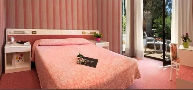 Superior, Twin Beds, Balcony, Courtyard Area، Hotel Desiree 4/7