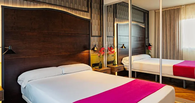 غرفة بثلاثة أسرّة، Hotel Vertice Aljarafe 1/1