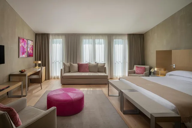 جناح جونيور بسرير كوين، Rosa Grand Milano Starhotels Collezione 2/10