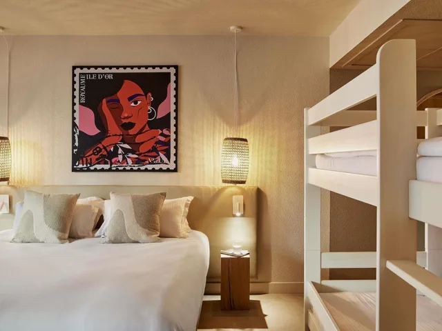 Family, Multiple Beds, City View، Mercure St Raphael Centre Plage 2/5