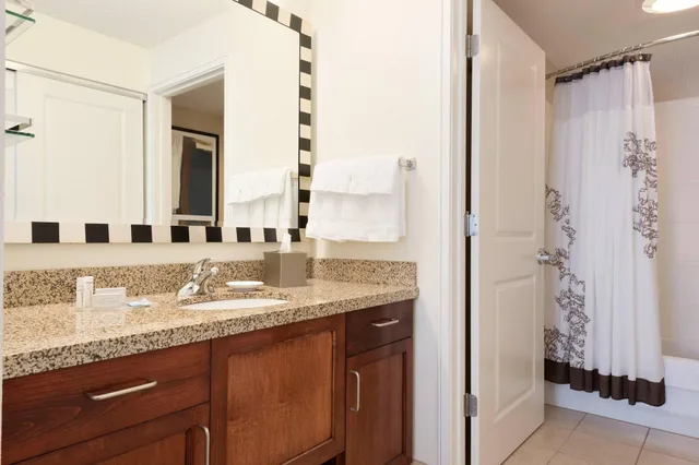 جناح بغرفة نوم واحدة لذوي الإعاقة، Residence Inn Oklahoma City Downtown Bricktown 2/2