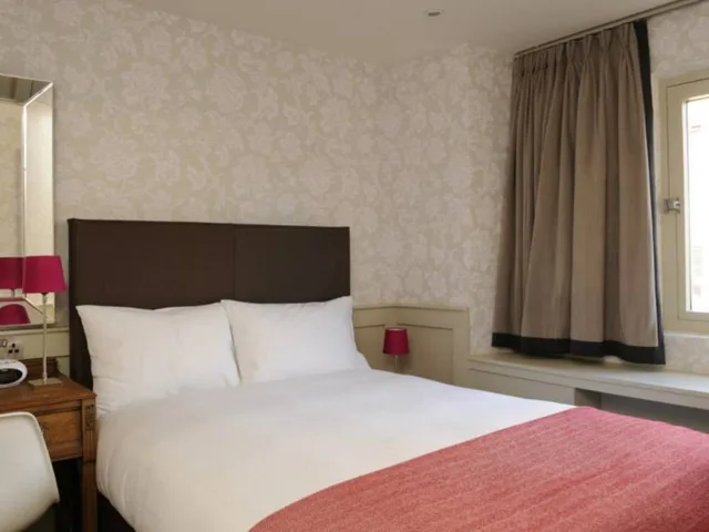 غرفة أساسية بسرير مزدوج، Brooks Hotel Edinburgh 1/1