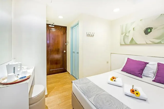 غرفة سوبيريور بسرير كوين، Hotel 81 Cosy 1/2