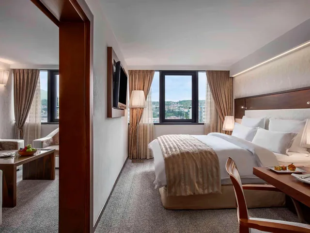 Junior Suite, King Bed, Sofa, Living Area, Hot Tub, Lane Side, Movenpick Hotel Sarajevo 2/3