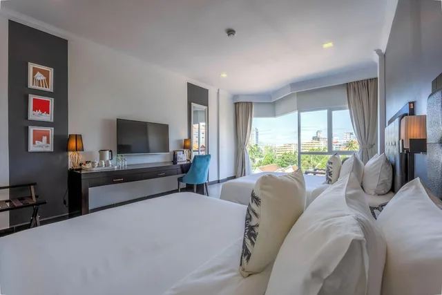 Tower, Deluxe, Twin Beds, Sea View، Queenco Casino And Hotel 1/10