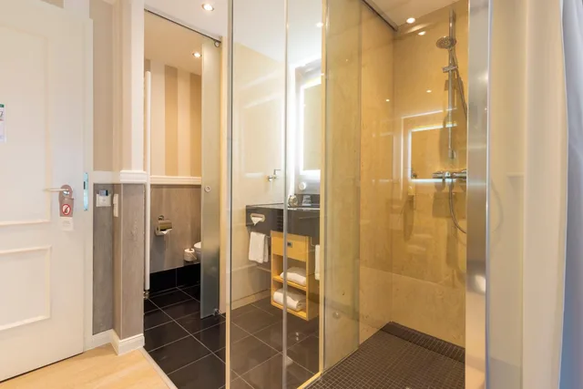غرفة كومفورت بسرير كينج، Hotel Vier Jahreszeiten Zingst 10/10