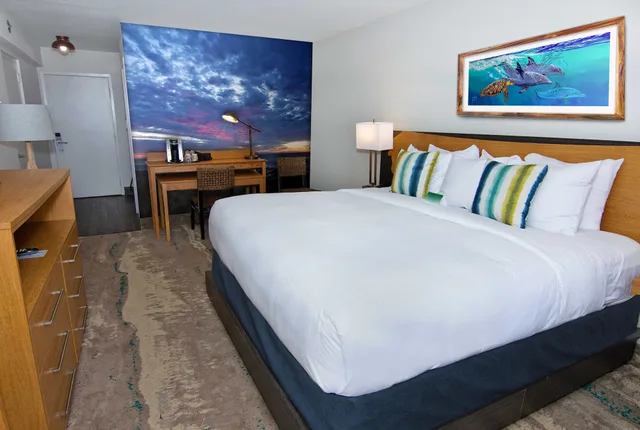 غرفة بسرير كينج بإطلالة على البحر، Guy Harvey Resort St. Augustine Beach 2/5