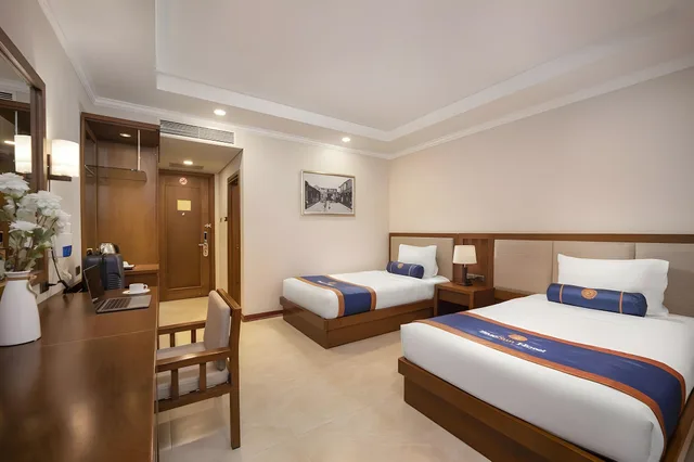 غرفة ديلوكس بسريرين مزدوجين، BlueSun Danang Beach Hotel 1/3