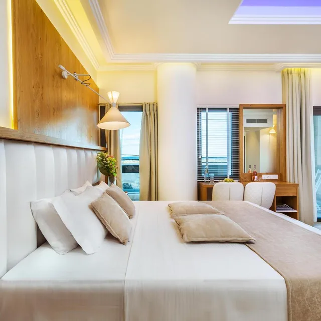 جناح بإطلالة على البحر، Porto Marine Hotel 1/10