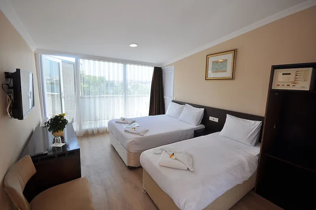 غرفة ديلوكس ثلاثية بإطلالة على البحر، Hotel Baykal 3/7