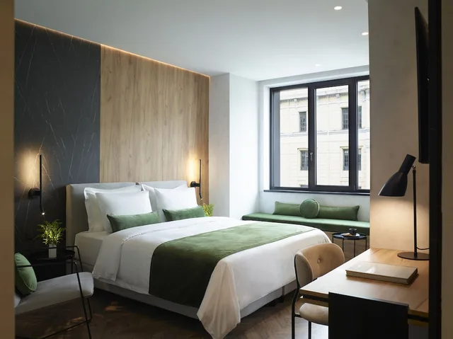 Port, Comfort, Queen Bed، The Port Square Hotel 2/7