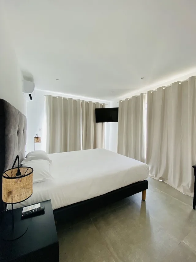 3 Bedrooms, Deluxe, House, 3 Queen Beds، Bella Vista Residence 2/4