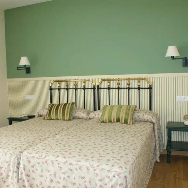 غرفة بسرير مزدوج أو سريرين منفصلين، Hotel Colonial de Santillana 7/10