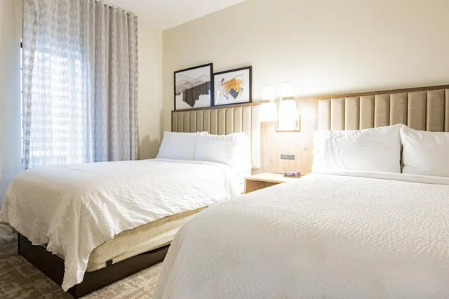 2 Bedrooms, Suite, Kitchen, Staybridge Suites Lafayette Airport 1/7