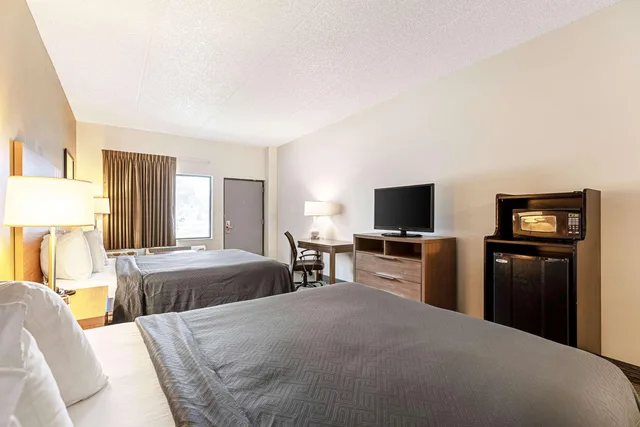 غرفة بسريرين كوين، Econo Lodge Vero Beach - Downtown 1/6