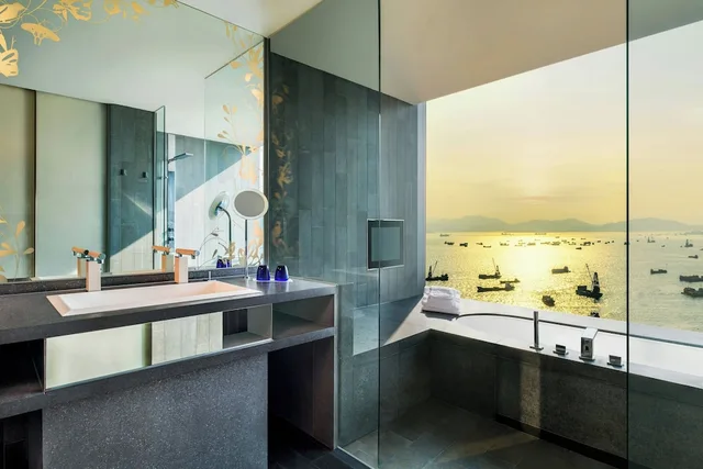Marvelous, Suite, King Bed, Ocean Front، W Hong Kong Hotel 3/4