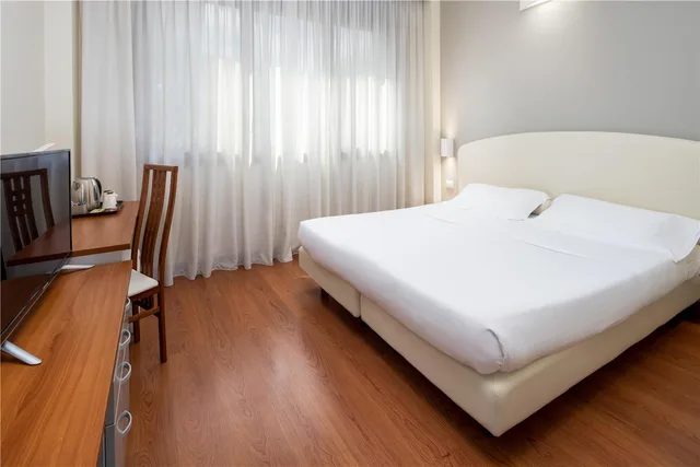 Super, King Bed, Bathtub، Best Western Air Hotel Linate 3/5
