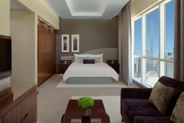 Standard, King Bed, Downtown View، Radisson Blu Hotel Dubai Waterfront 5/7