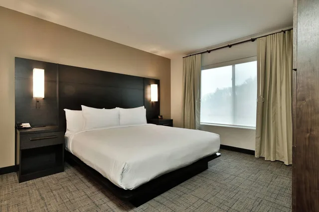 1 Bedroom, Suite, Accessible, Residence Inn by Marriott Eau Claire 2/10