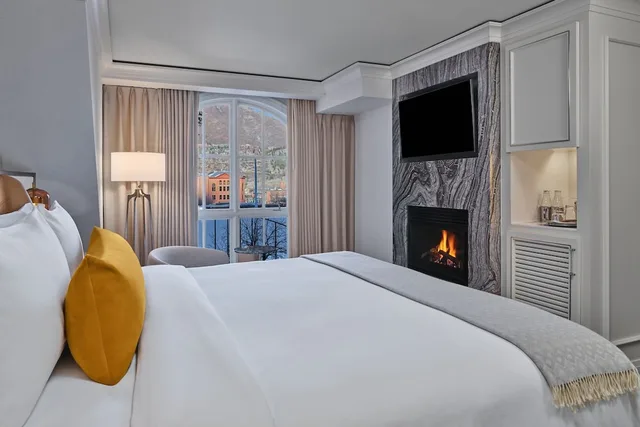 غرفة ديلوكس بسرير كينج لذوي الإعاقة، St Regis Aspen Resort 1/3