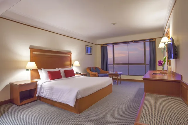 Horizon، Cholchan Pattaya Beach Resort 2/10